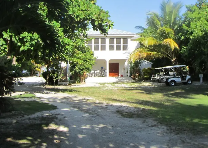 Cocotal And San Pedro (Ambergris Caye)